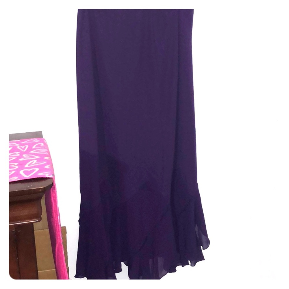 Purple skirt with frills